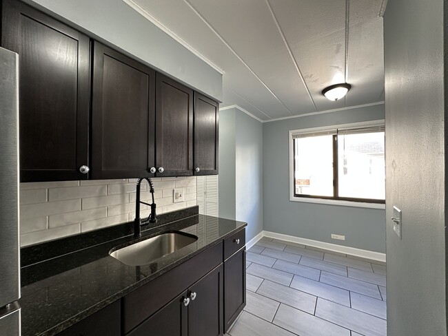 Foto del edificio - 3812 25th Ave