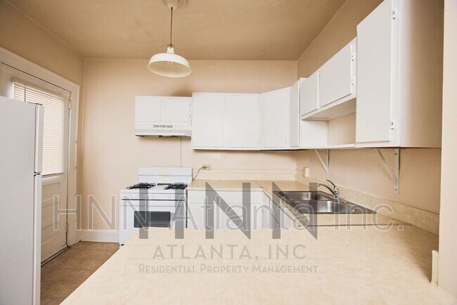 Foto del edificio - 439 North Highland Avenue Northeast