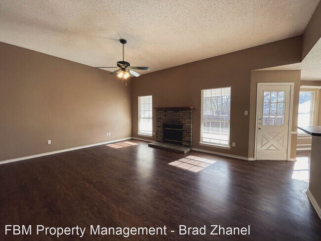 Foto del edificio - 4 br, 2 bath House - 1000 Short Line Blvd