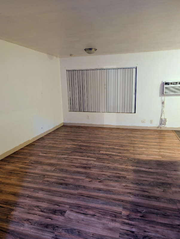 Building Photo - 1025 N Madison St