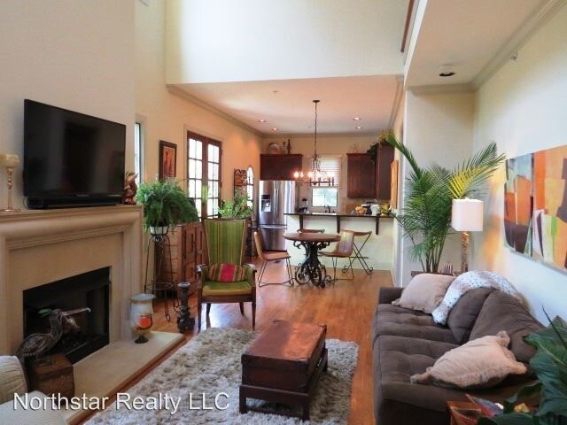 Foto del edificio - 3 br, 3.5 bath House - 2113 Lancaster Rd