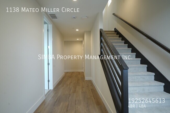 Building Photo - Mateo Miller Circle