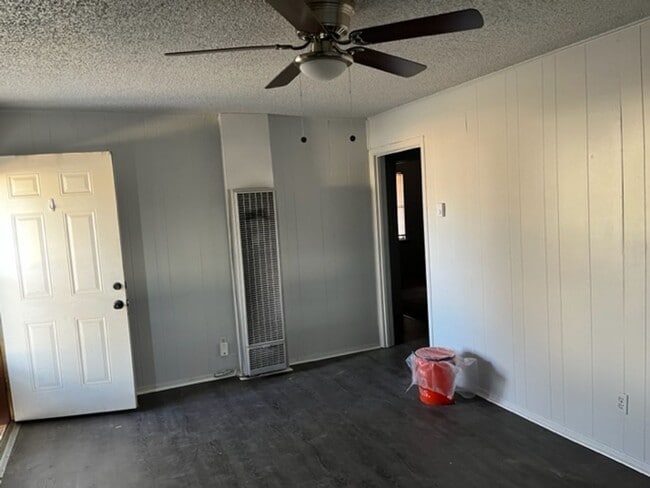 Building Photo - 107 N Alabama St