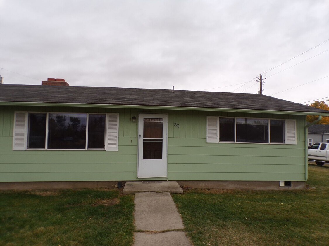 Foto principal - East Beakman St. Duplex