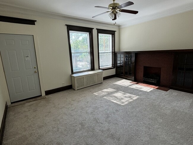 Building Photo - 6211 S Drexel Ave