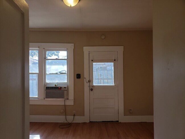 Foto del edificio - 1320 Monterey St