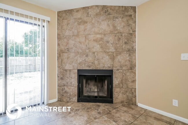 Building Photo - 4525 Sugartown St