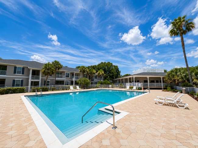 Foto del edificio - 6016 Hemingway Cir