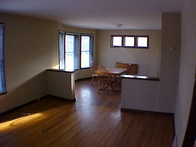Foto del edificio - 557 S Ashley St