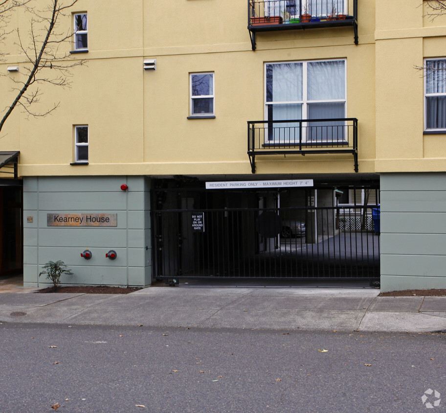 Building Photo - Kearney House Apartments