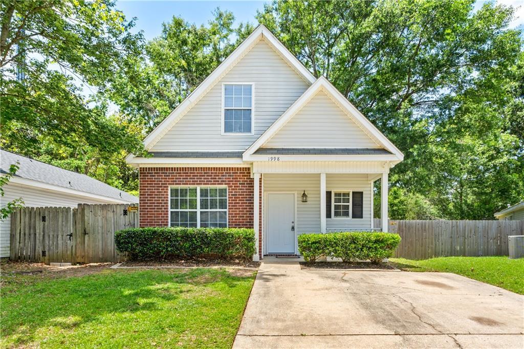 Foto principal - 1998 Laurel Oak Ct