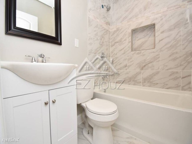 Foto del edificio - 4 br, 1.5 bath House - 5501 Mayview Avenue