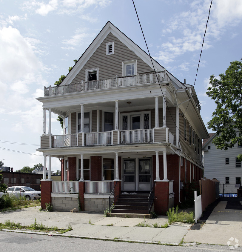 Building Photo - 12 Hanover St