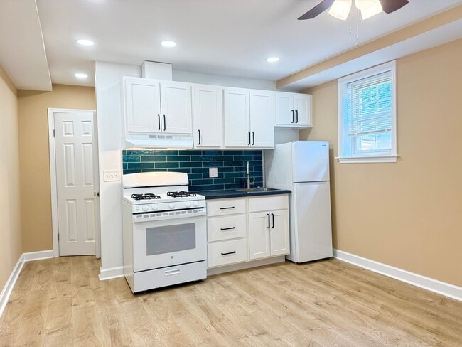 Foto del edificio - 8310 Garland Ave