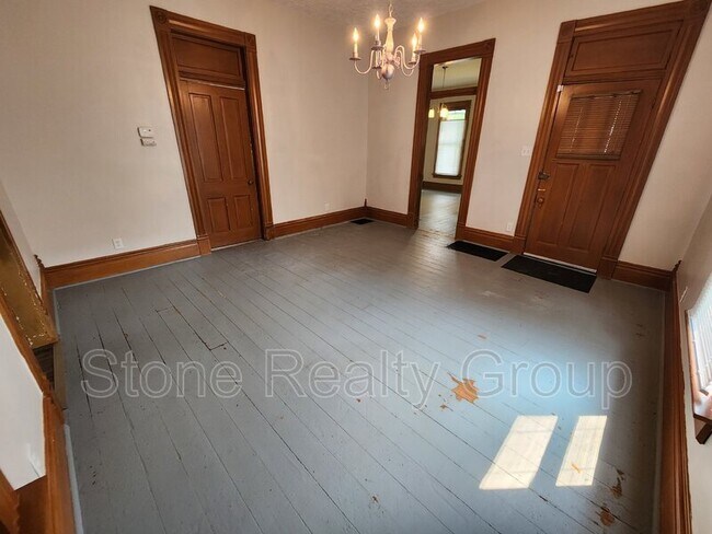Building Photo - 1615 S 8th St