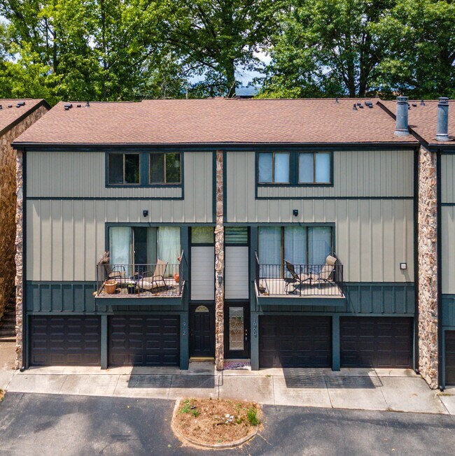 Foto del edificio - 1960 Cherokee Bluff Dr