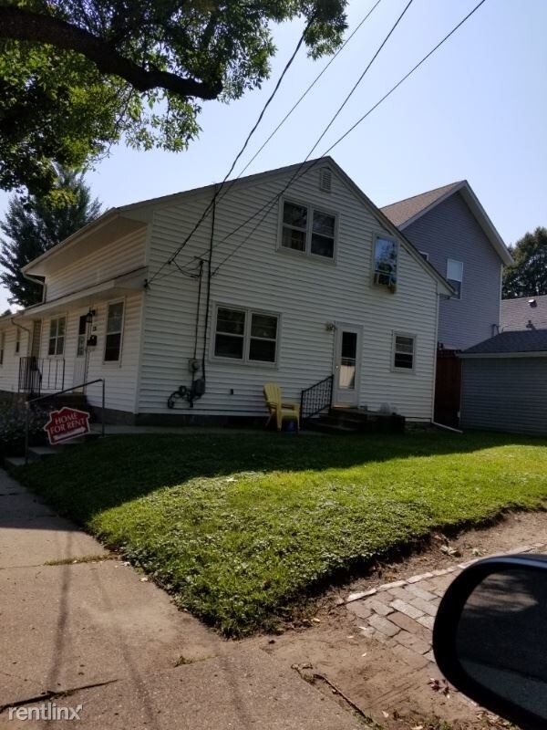 Primary Photo - 4 br, 1 bath House - 235 Albert Steet South