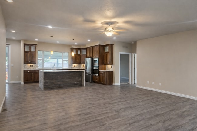 Building Photo - Fully Remodeled Home in West Kennewick – Pets Welcome