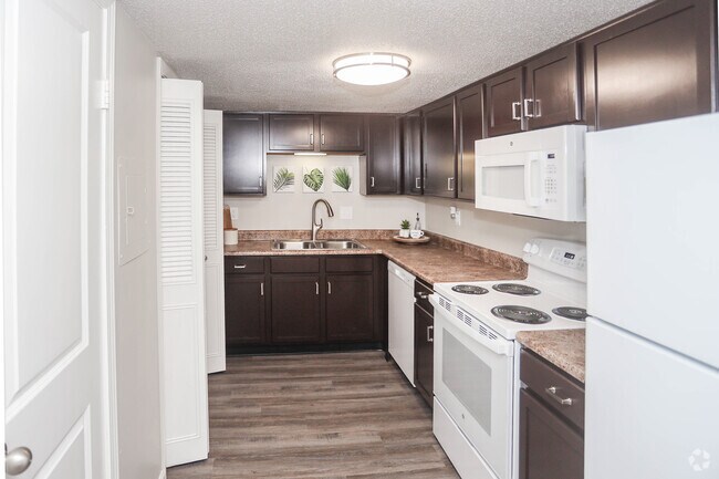 2HAB, 1.5BA - 1200 ft² - Eagle Lake Landing