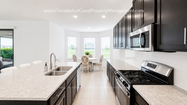Foto del edificio - 6394 Grandview Hill Ct