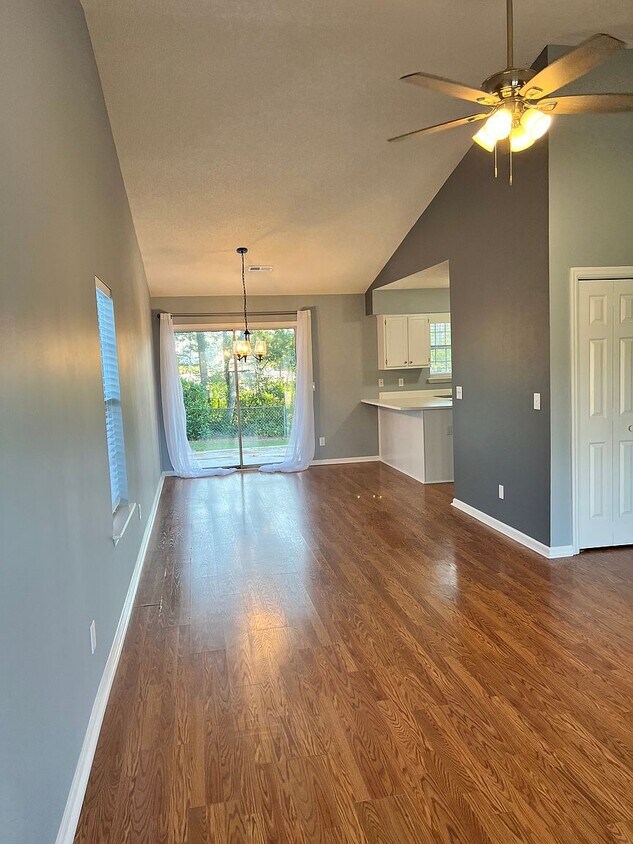 Building Photo - 4806 Oberbeck Way