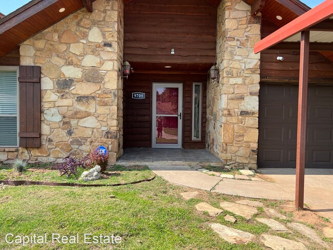 Building Photo - 3 br, 2 bath House - 9709 Crest Drive
