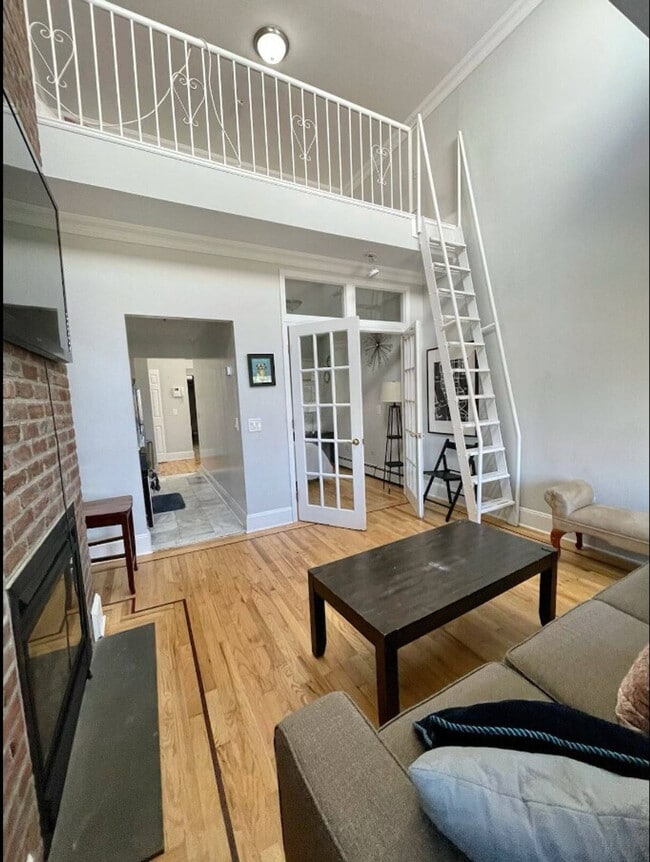 Foto del edificio - 692 10th Ave