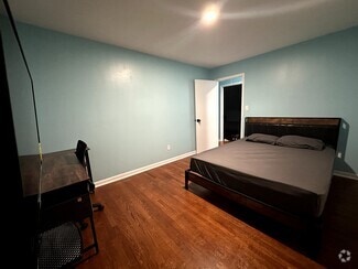 Building Photo - 4408 Leota Dr