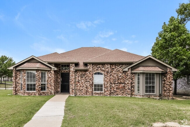 Building Photo - 1801 Seminole Trail