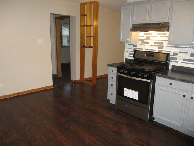 Building Photo - 22244 Peach Tree Ave