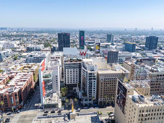 Building Photo - 6250 Hollywood Blvd