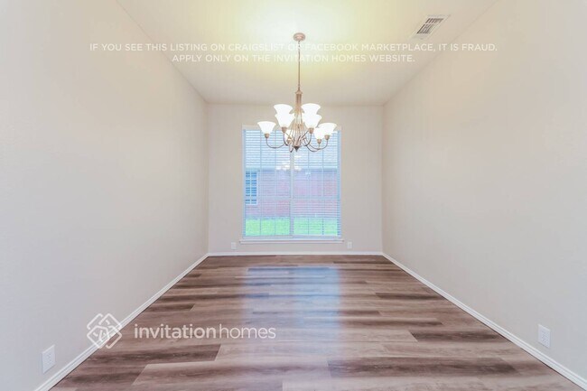 Building Photo - 1270 Stanford Dr