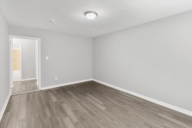 Foto del edificio - 1724 E 39th St