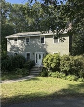 Building Photo - 11 Byard Ln