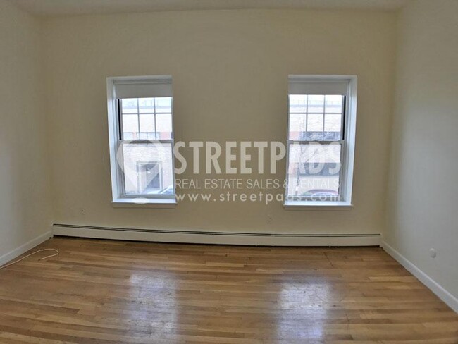 Building Photo - 1 bedroom in Boston MA 02135