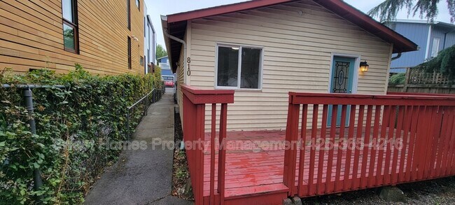 Foto del edificio - 810 23rd Ave