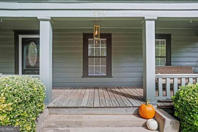 Foto del edificio - 1834 McLendon Ave NE