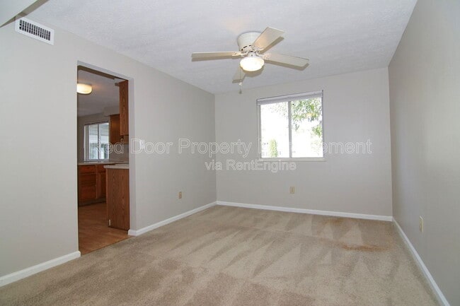 Building Photo - 8029 Cardinal Cove W