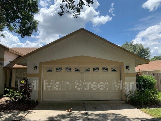 Foto del edificio - 1547 Spring Ridge Cir