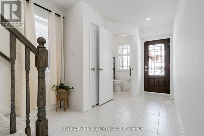 Building Photo - 145 Stonebrook Wy