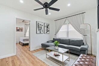 Building Photo - 1622 Union Turnpike