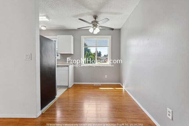 Building Photo - 2-Bedroom Unit in Highland – Garage Includ...