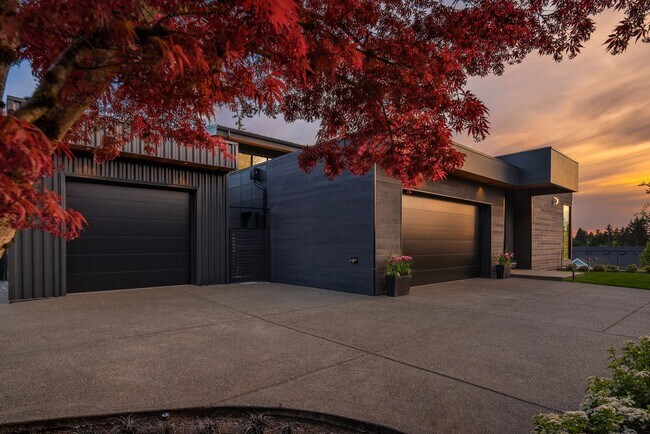 Foto del edificio - 7Bd/6Ba Bellevue Home