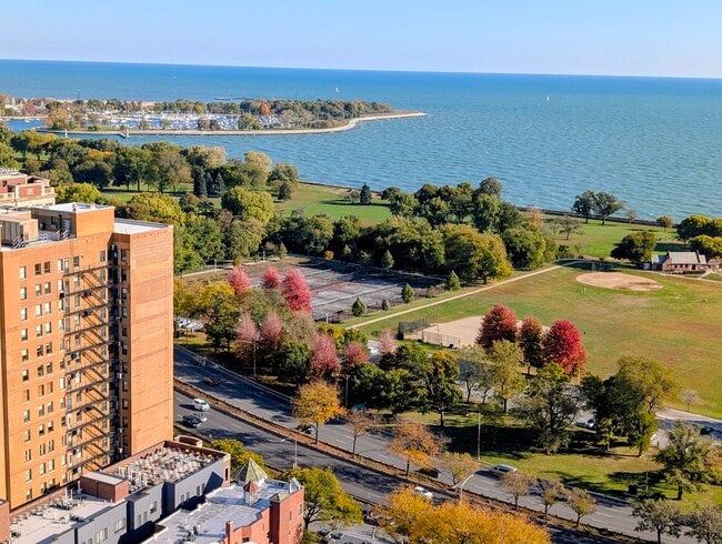 Building Photo - 3660 N Lake Shore Dr