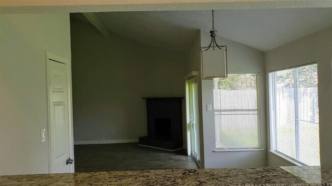 Building Photo - 19246 Cypress River Dr