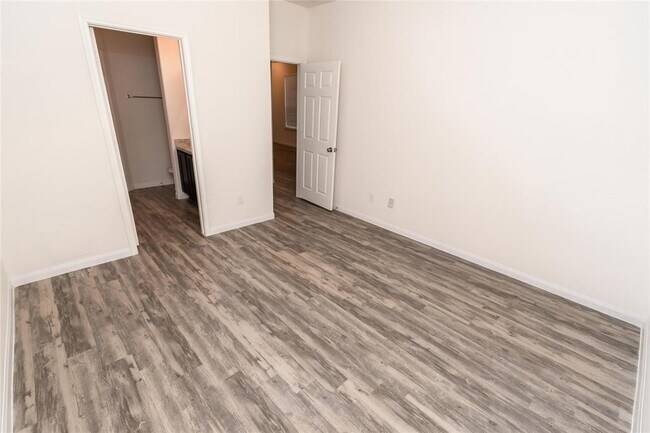 Foto del edificio - 3818 Lexington Grove Ct