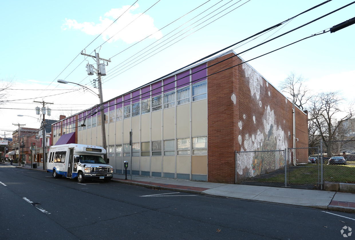 Primary Photo - Chapel Street Lofts