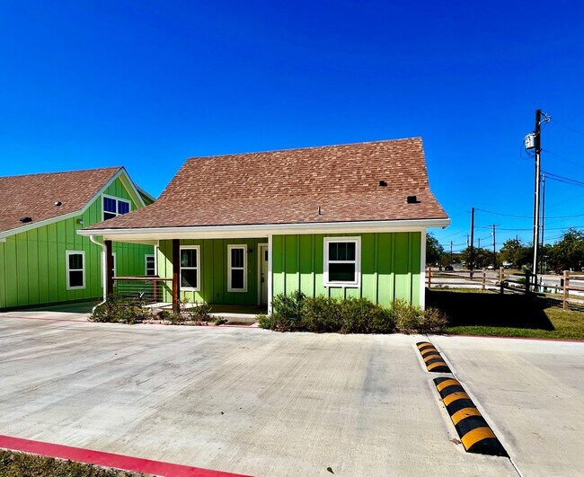 Foto del edificio - Riverside Bungalows 1/1