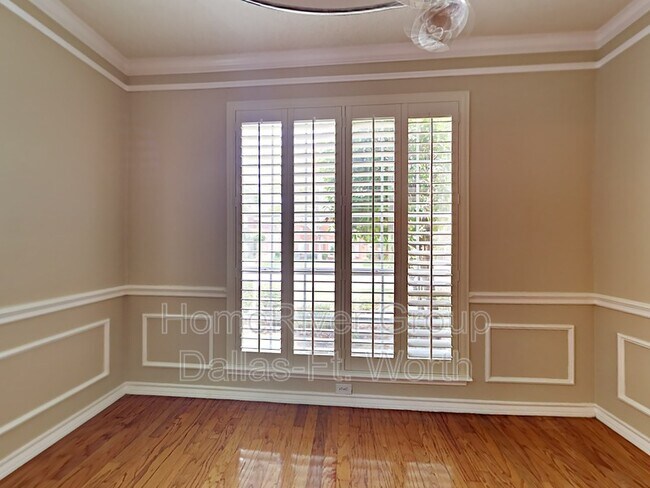 Foto del edificio - 6725 Grant Ln