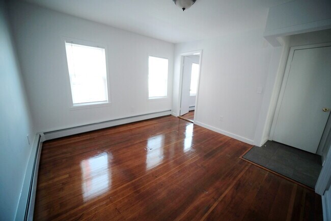 Foto del edificio - 22 8th St